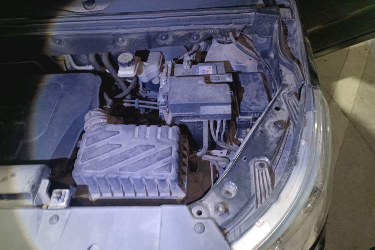 Used BAIC Weiwang M50F 2017 1.5L Standard Model Engine Bay Left