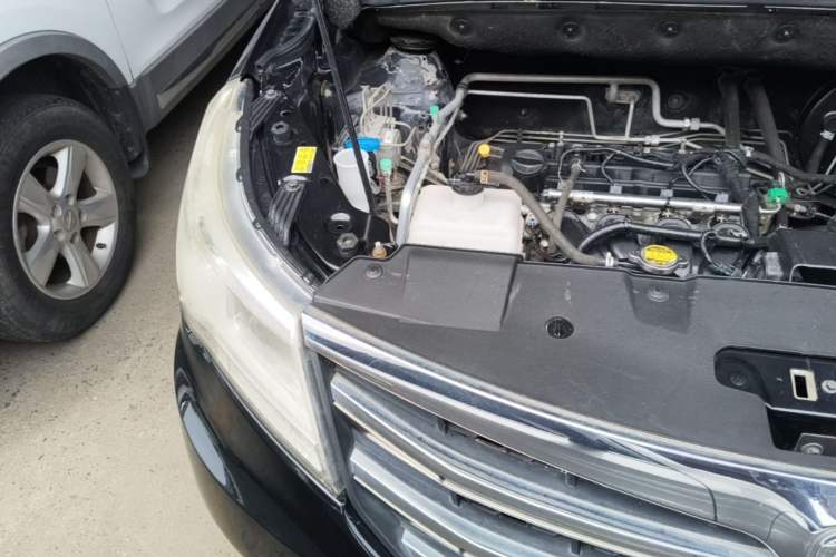 Used BAIC Weiwang M50F 2017 1.5L Comfort Edition Engine Bay Right