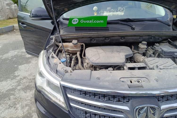 Used BAIC Weiwang M50F 2017 1.3T Comfort Edition Engine Bay Right