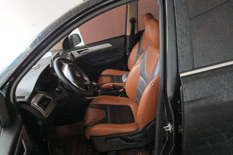 Used BAIC Weiwang M50F 2017 1.5L Comfort Edition Left Front Seat