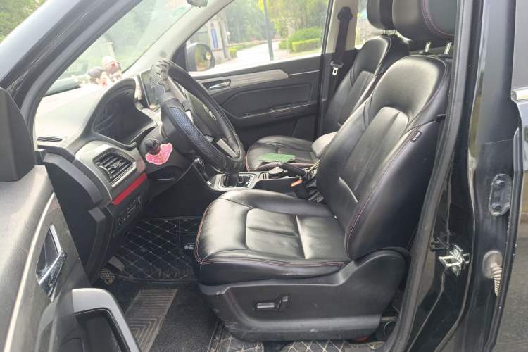 Used BAIC Weiwang M50F 2017 1.3T Comfort Edition Left Front Seat