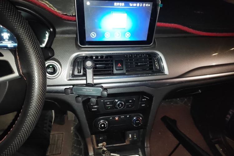 Used BAIC Weiwang M50F 2017 1.5L Comfort Edition Audio And AC Panel