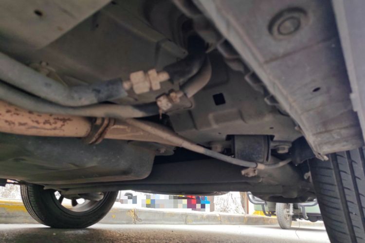 Used BAIC Weiwang M50F 2017 1.5L Standard Model Chassis Rear Left