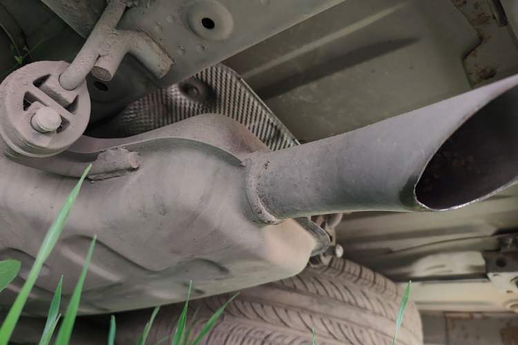 Used BAIC Weiwang M50F 2017 1.3T Standard Model Chassis Rear Left