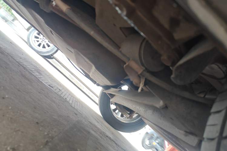 Used BAIC Weiwang M50F 2017 1.5L Standard Model Chassis Rear Left