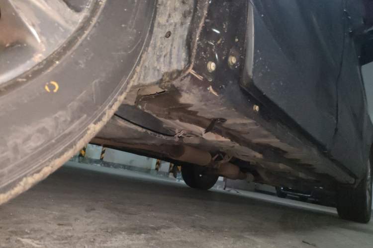 Used BAIC Weiwang M50F 2017 1.5L Luxury Model Chassis Rear Right