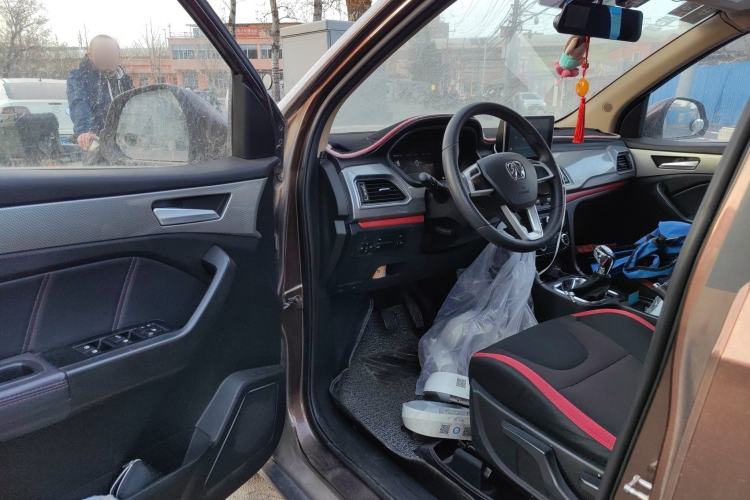 Used BAIC Weiwang M50F 2017 1.5L Standard Model Driver Seat