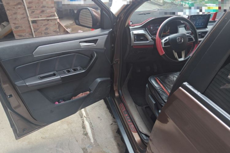 Used BAIC Weiwang M50F 2017 1.5L Standard Model Driver Seat