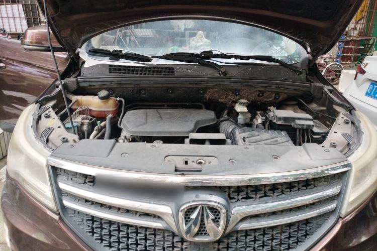 Used BAIC Weiwang M50F 2017 1.3T Comfort Edition Engine Bay