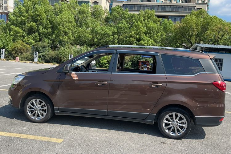 Used BAIC Weiwang M50F 2017 1.5L Comfort Edition Exterior 5