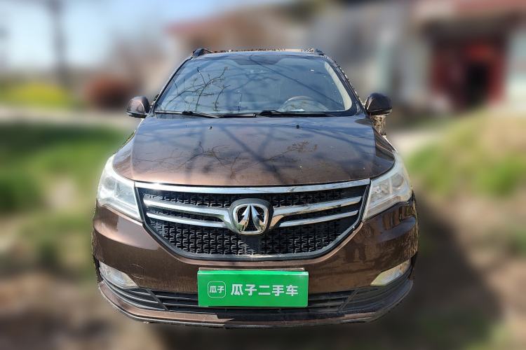 Used BAIC Weiwang M50F 2017 1.3T Standard Model Front