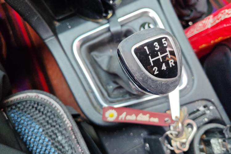 Used BAIC Weiwang M50F 2017 1.5L Standard Model Gear Lever