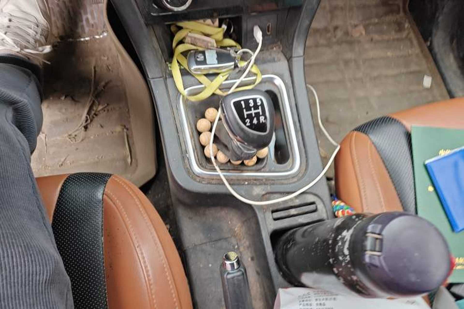 Used BAIC Weiwang M50F 2017 1.5L Comfort Edition Gear Lever