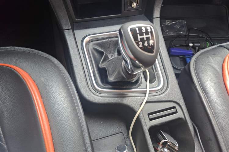 Used BAIC Weiwang M50F 2017 1.5L Standard Model Gear Lever