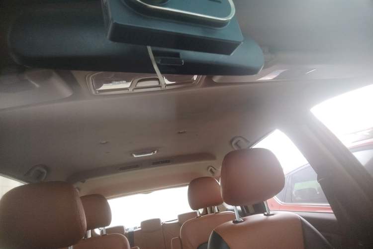 Used BAIC Weiwang M50F 2017 1.5L Standard Model Headliner