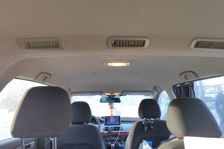 Used BAIC Weiwang M50F 2017 1.5L Standard Model Headliner