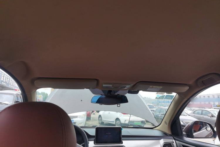Used BAIC Weiwang M50F 2017 1.5L Comfort Edition Headliner