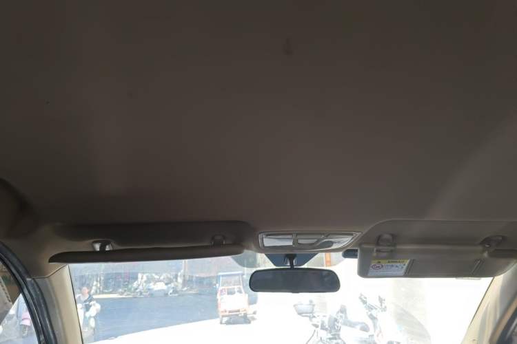 Used BAIC Weiwang M50F 2017 1.5L Standard Model Headliner