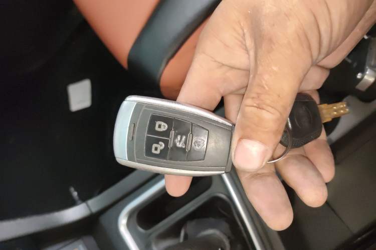Used BAIC Weiwang M50F 2017 1.5L Standard Model Interior 1