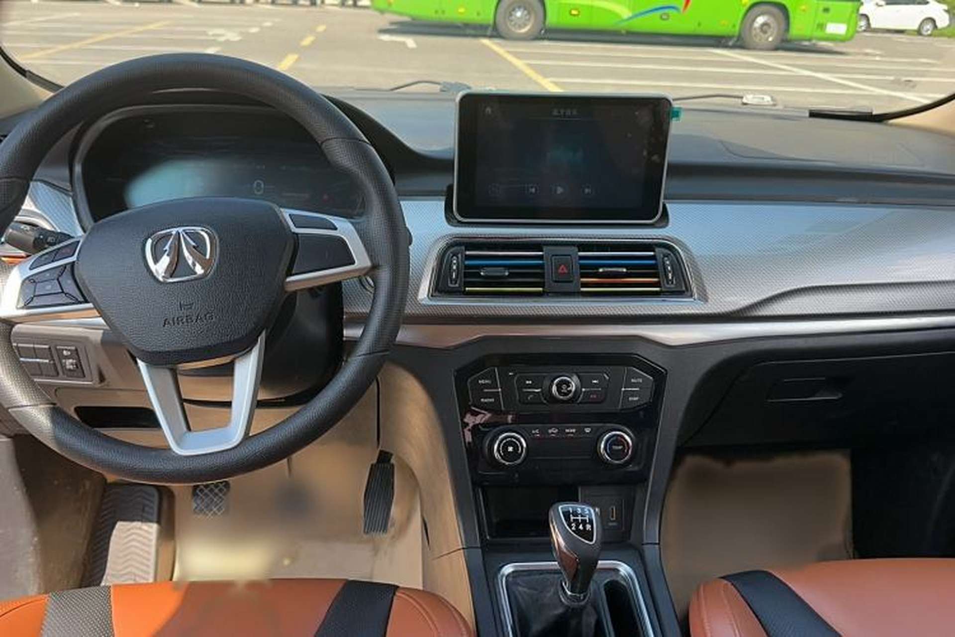 Used BAIC Weiwang M50F 2017 1.5L Comfort Edition Interior 3