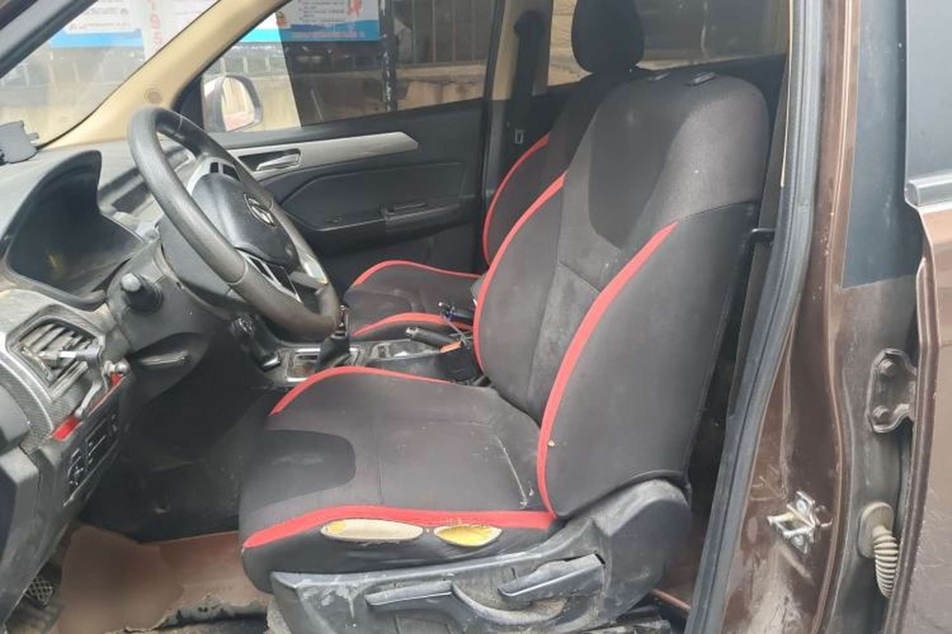 Used BAIC Weiwang M50F 2017 1.5L Standard Model Left Front Seat