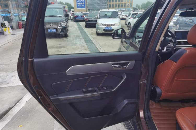 Used BAIC Weiwang M50F 2017 1.5L Comfort Edition Left Rear Door Interior