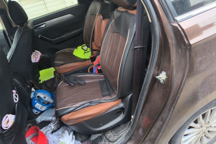 Used BAIC Weiwang M50F 2017 1.5L Comfort Edition Left Rear Seat