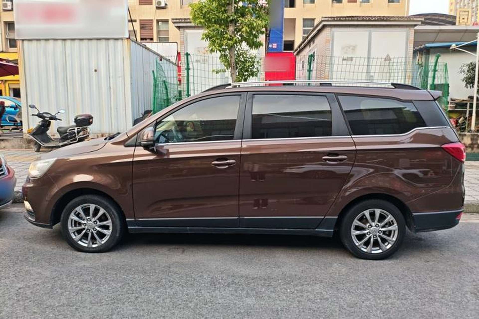 Used BAIC Weiwang M50F 2017 1.5L Comfort Edition Left Side