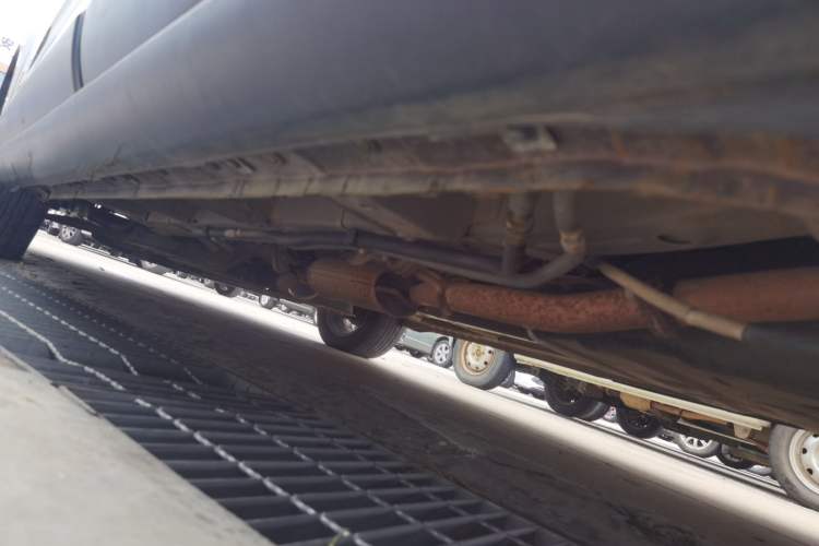 Used BAIC Weiwang M50F 2017 1.5L Comfort Edition Left Side Sill