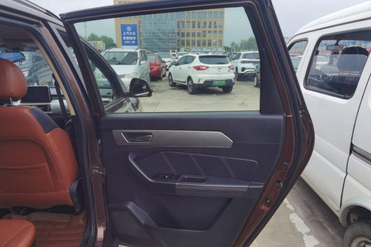 Used BAIC Weiwang M50F 2017 1.5L Comfort Edition Right Rear Door Interior