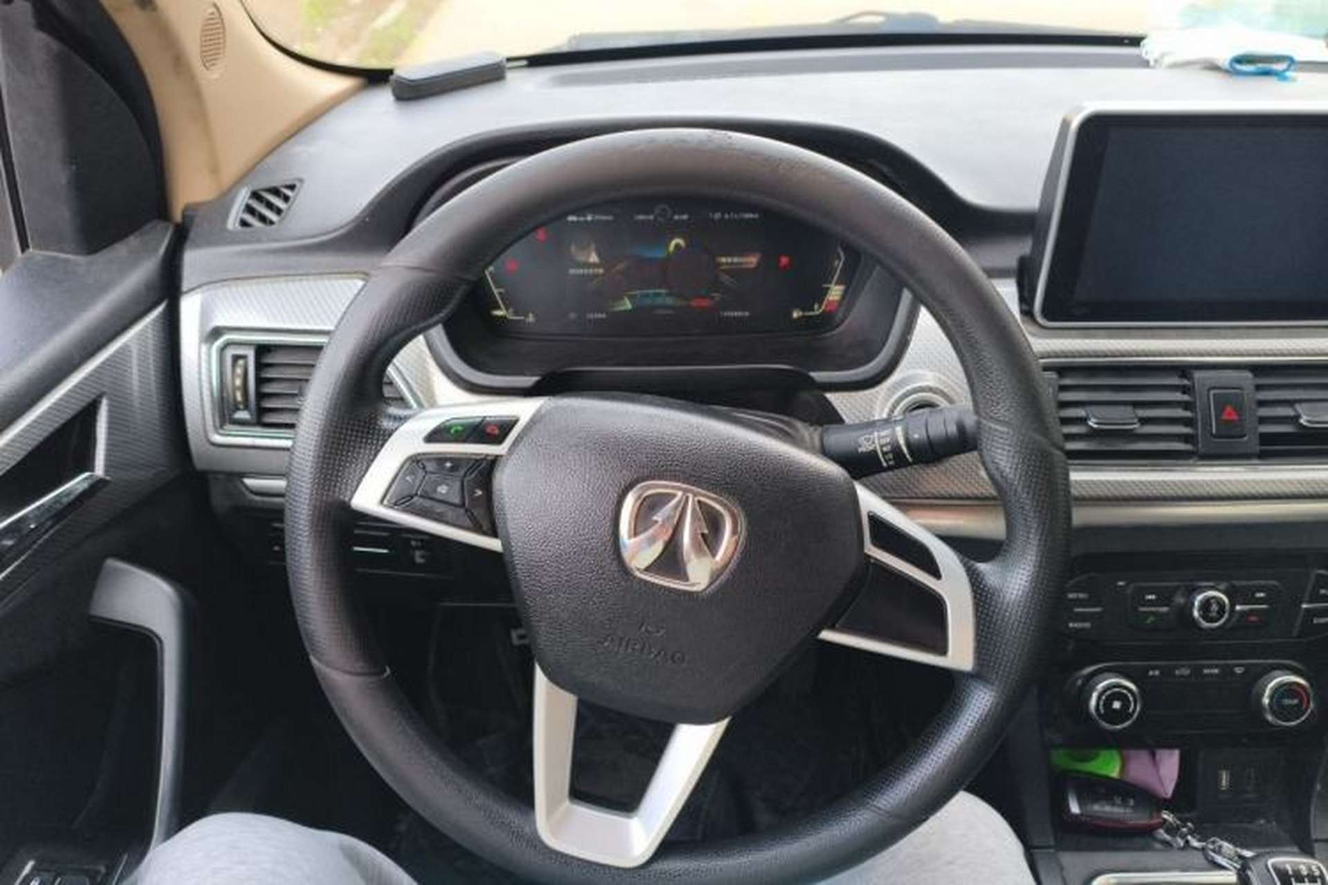 Used BAIC Weiwang M50F 2017 1.5L Comfort Edition Steering Wheel