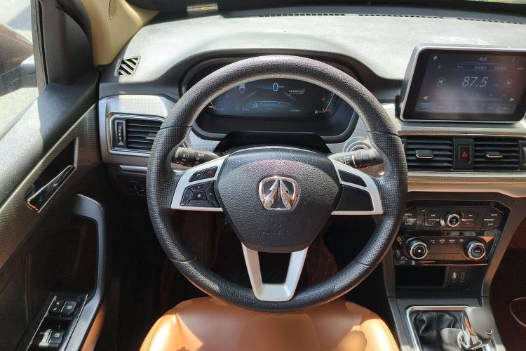Used BAIC Weiwang M50F 2017 1.5L Luxury Model Steering Wheel