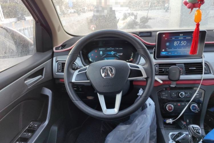 Used BAIC Weiwang M50F 2017 1.5L Standard Model Steering Wheel