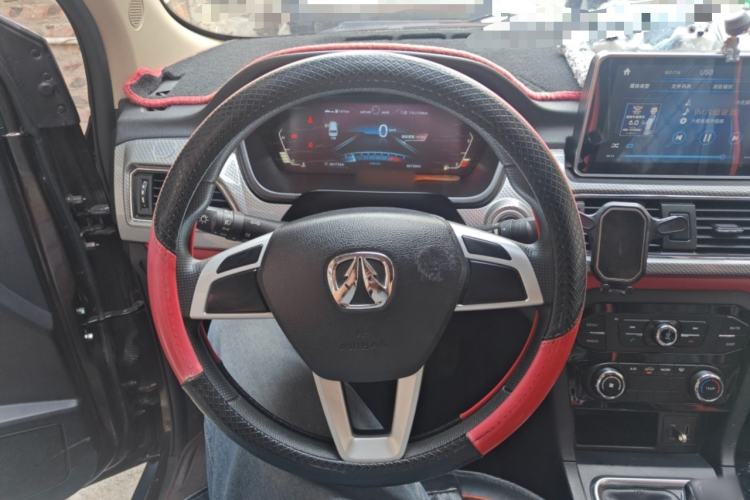 Used BAIC Weiwang M50F 2017 1.5L Standard Model Steering Wheel