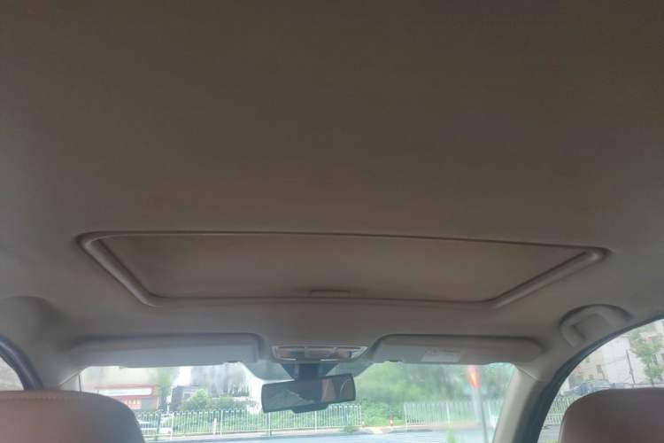 Used BAIC Weiwang M50F 2017 1.5L Luxury Model Headliner