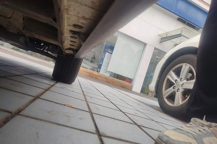 Used BAIC Weiwang M50F 2017 1.5L Standard Model Chassis Front Right
