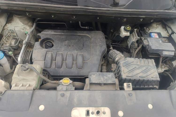 Used BAIC Weiwang M50F 2017 1.5L Standard Model Engine Bay