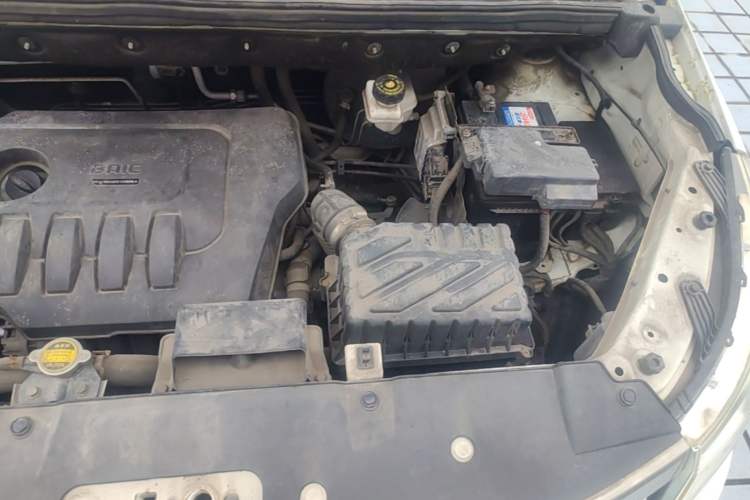 Used BAIC Weiwang M50F 2017 1.5L Standard Model Engine Bay Left