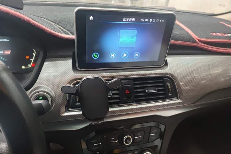 Used BAIC Weiwang M50F 2017 1.5L Luxury Model Audio And AC Panel