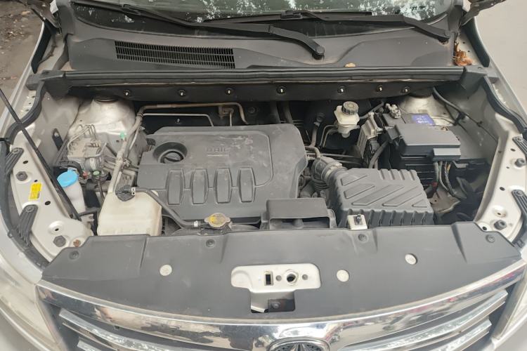 Used BAIC Weiwang M50F 2017 1.5L Luxury Model Engine Bay