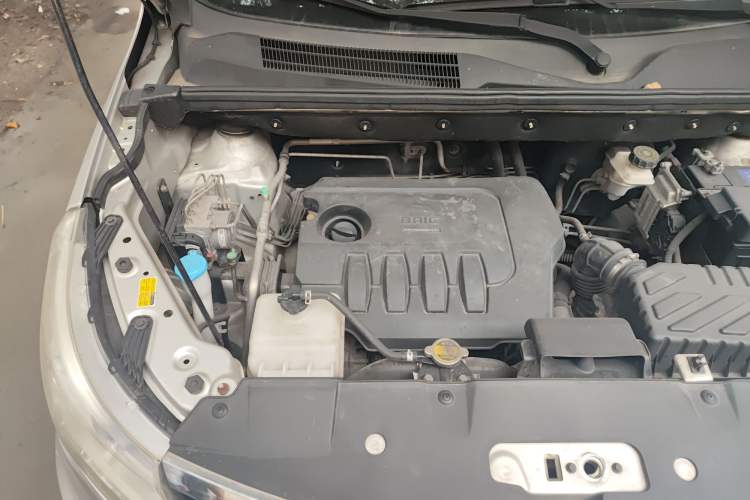 Used BAIC Weiwang M50F 2017 1.5L Luxury Model Engine Bay Right