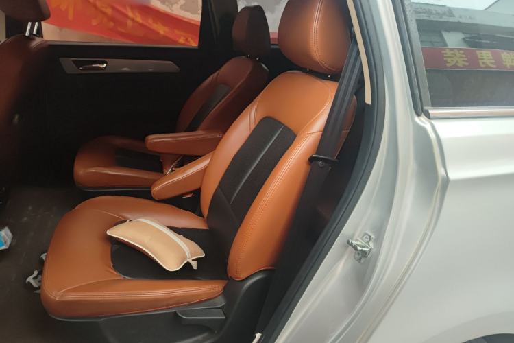 Used BAIC Weiwang M50F 2017 1.5L Luxury Model Left Rear Seat