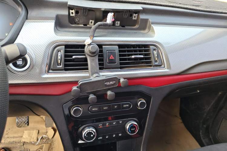 Used BAIC Weiwang M50F 2017 1.5L Standard Model Audio And AC Panel