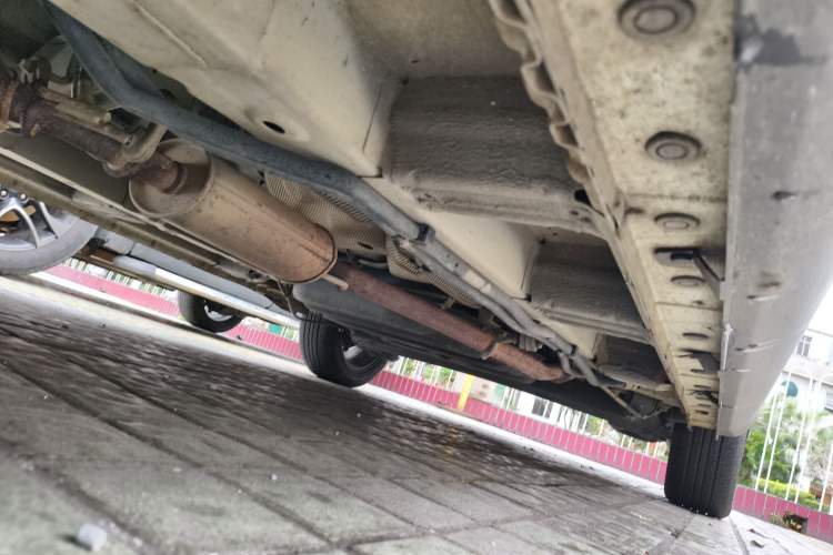 Used BAIC Weiwang M50F 2017 1.5L Comfort Edition Chassis Front Left