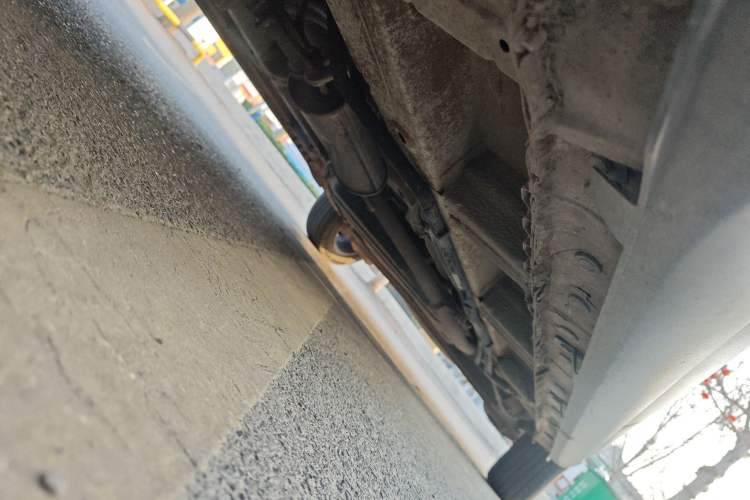 Used BAIC Weiwang M50F 2017 1.5L Comfort Edition Chassis Front Left