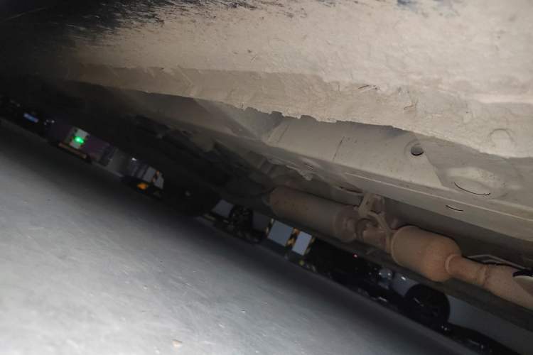 Used BAIC Weiwang M50F 2017 1.5L Comfort Edition Chassis Front Right