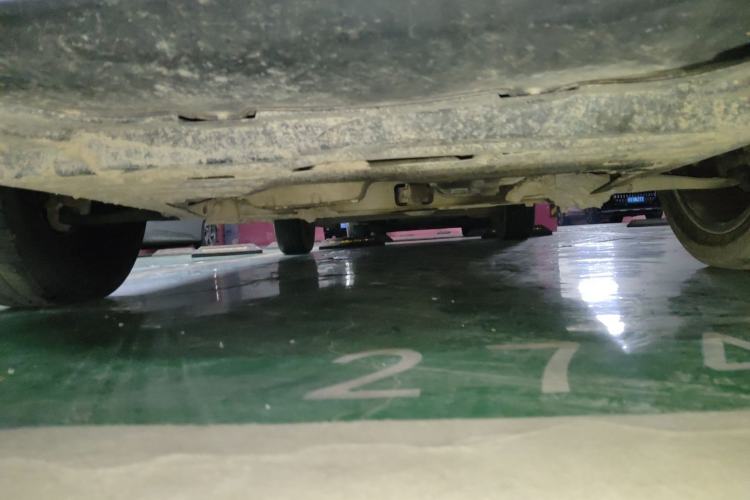 Used BAIC Weiwang M50F 2017 1.3T Comfort Edition Chassis Front