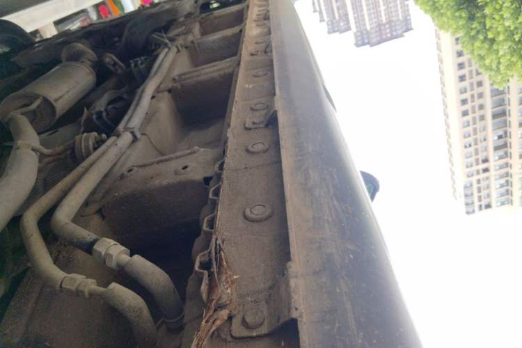 Used BAIC Weiwang M50F 2017 1.5L Standard Model Chassis Rear Left