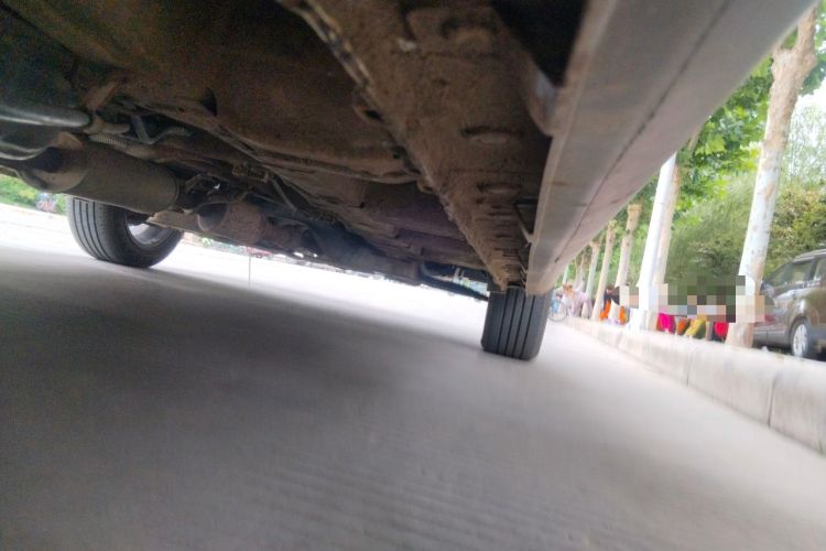 Used BAIC Weiwang M50F 2017 1.5L Standard Model Chassis Rear Right