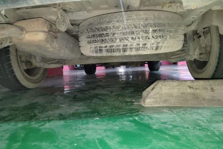 Used BAIC Weiwang M50F 2017 1.3T Comfort Edition Chassis Rear